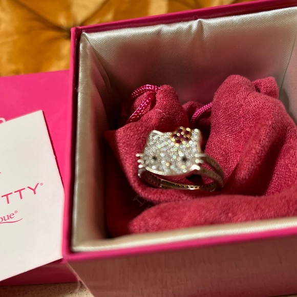 Hello Kitty Sanrio for Diamonique NWT Hello Kitty Flower Eternity Ring Size 8 🌸 - Picture 7 of 16